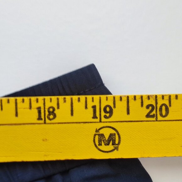 Tommy Hilfiger active wear outdoor shorts men's size XL navy blue side pockets - Picture 9 of 11